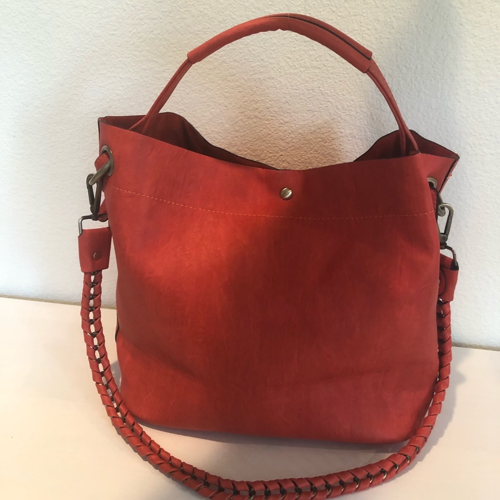 Gorgeous ORANGE Handbag 🍁